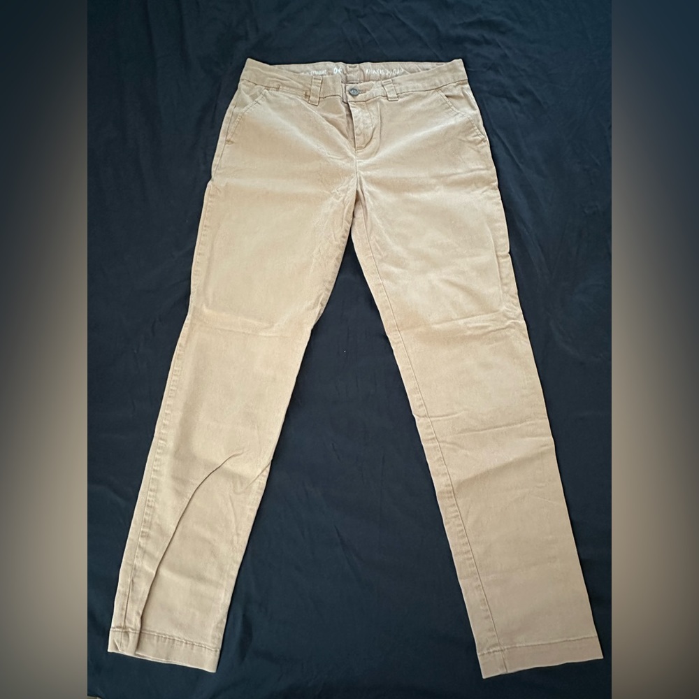 KHAKIS by GAP “Broken-in Straight” Size 4